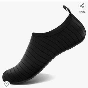 VIFUUR black water shoes size 10-11 women's new never worn